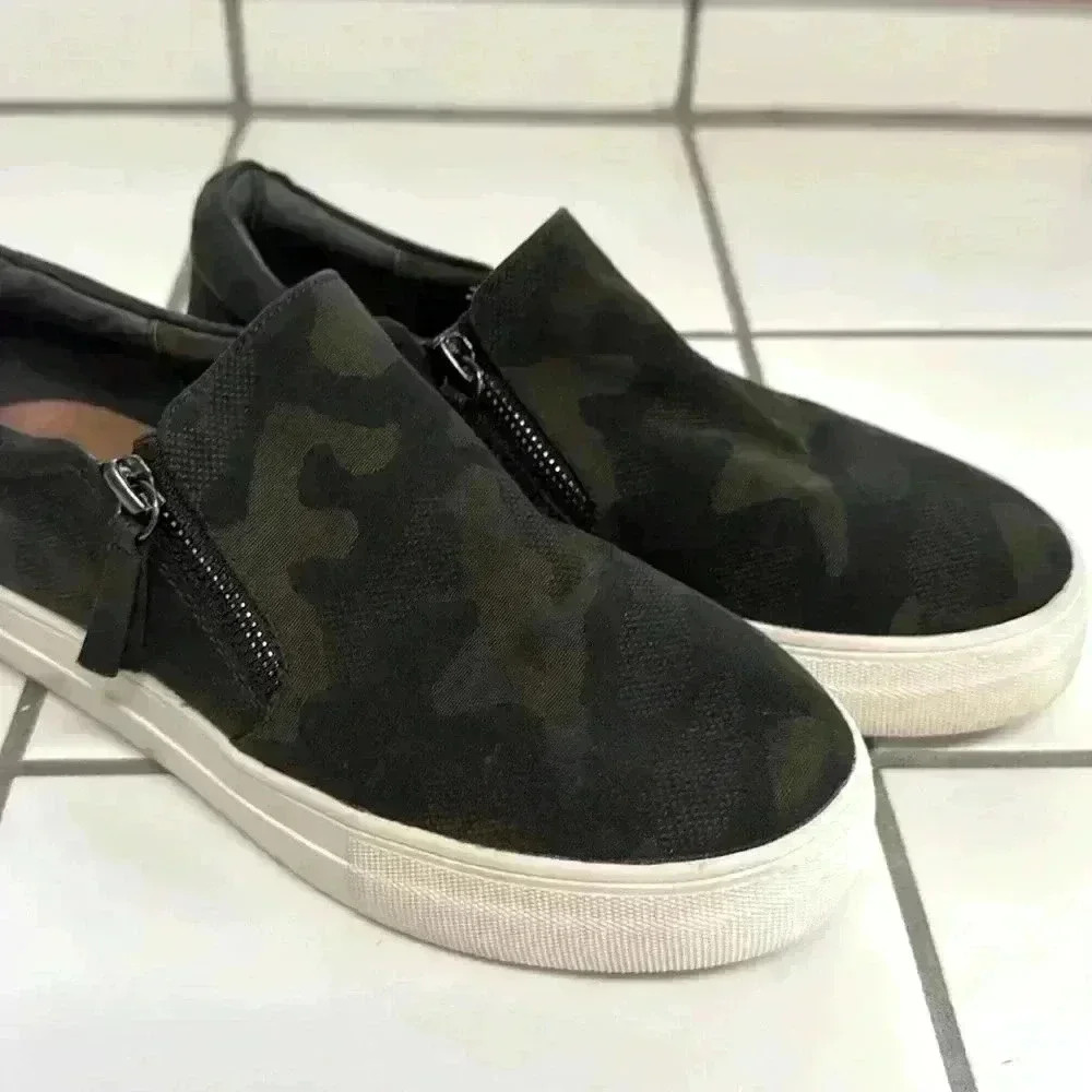STEVE MADDEN Double Zip Camo Slip On Platform Sneaker Size 7